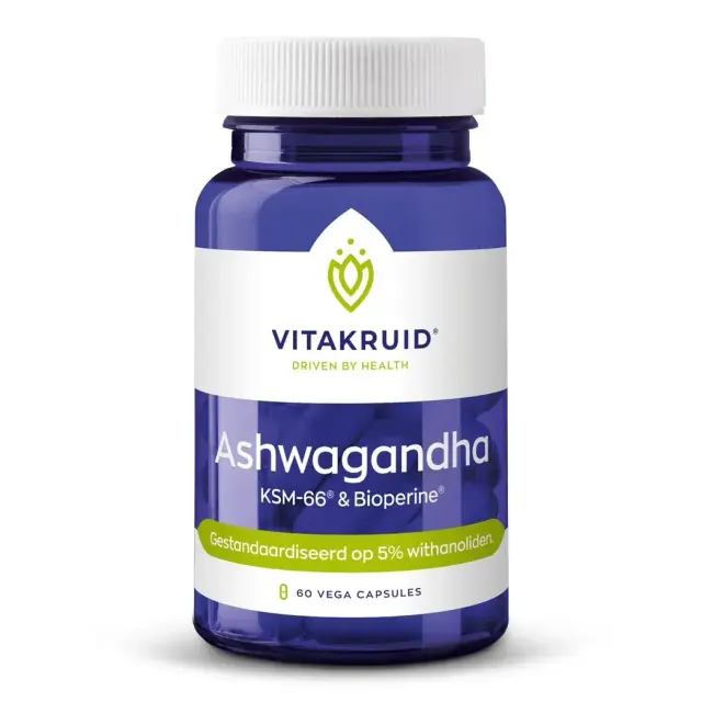 Een blauwe fles met het label Vitakruid Ashwagandha met KSM-66 en Bioperine. Bevat 60 veganistische capsules, gestandaardiseerd op 5% withanolides.